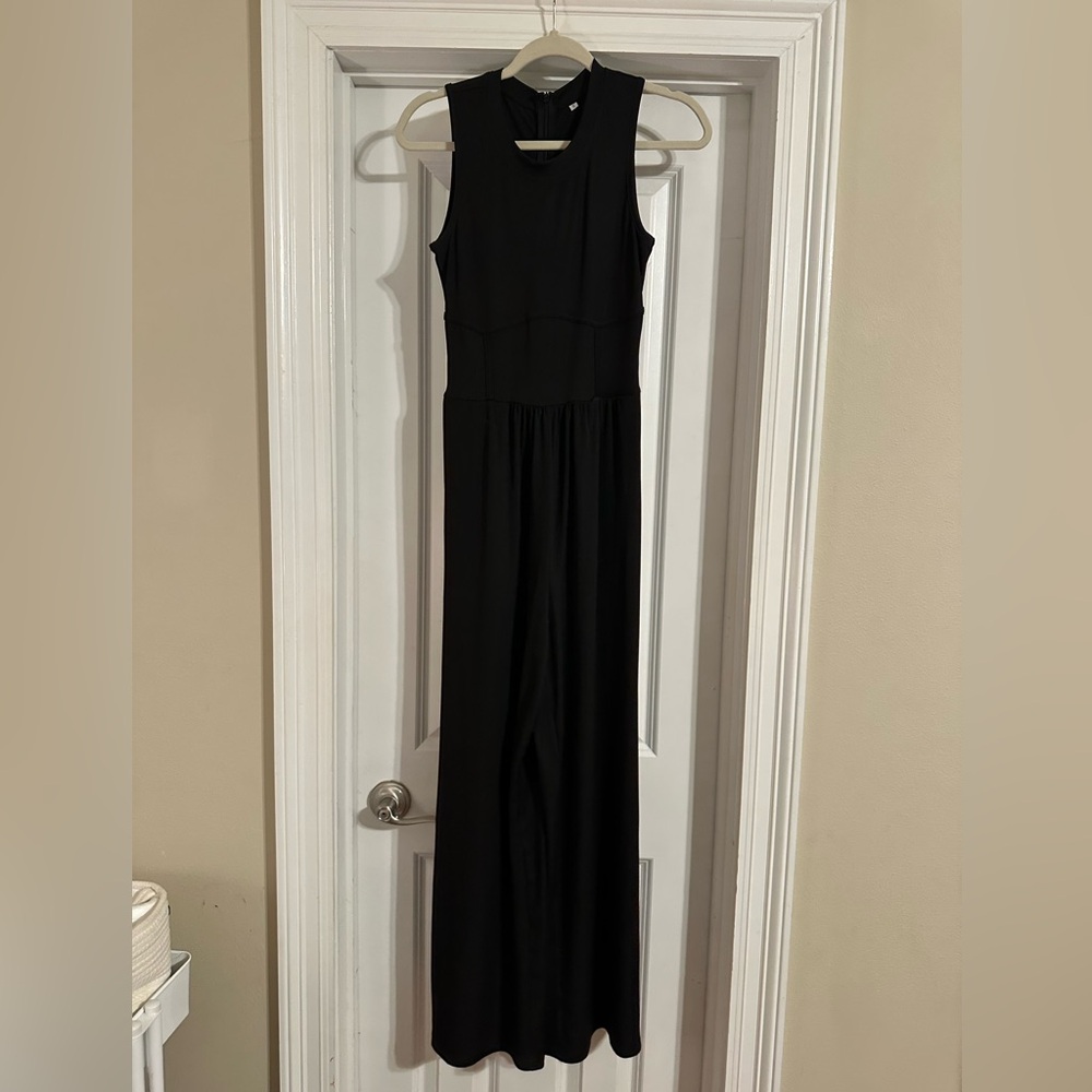 Elegant Black Sleeveless Romper